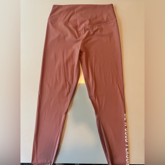 BAGP High-Waisted Leggings in “Mauve” - Picture 5 of 5